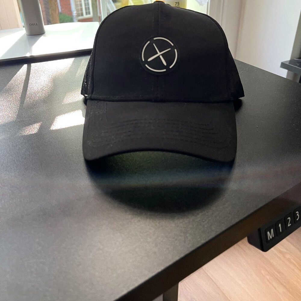 Black snap back- Cuts brand never worn